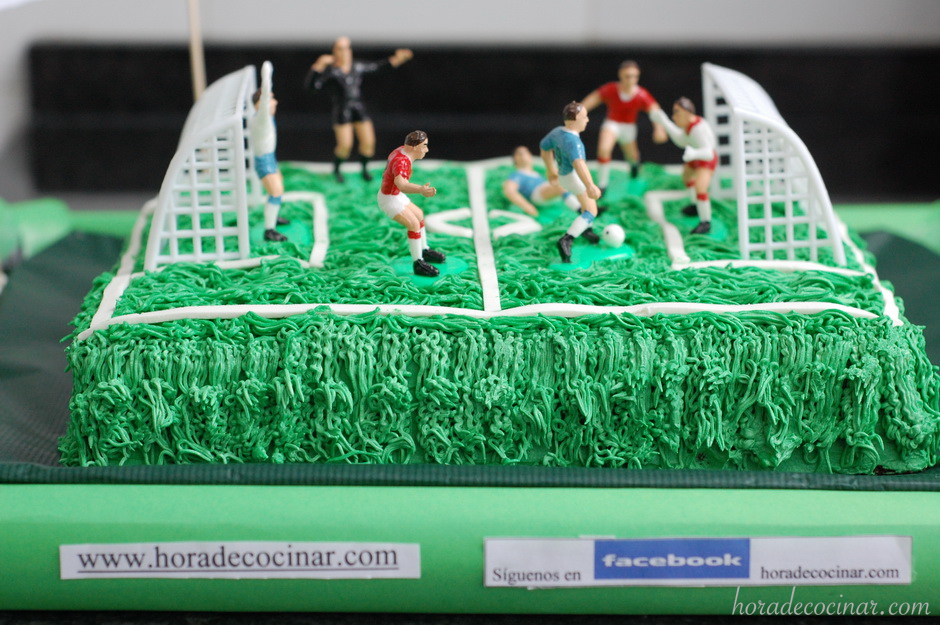 Tarta creativa Campo de Fútbol