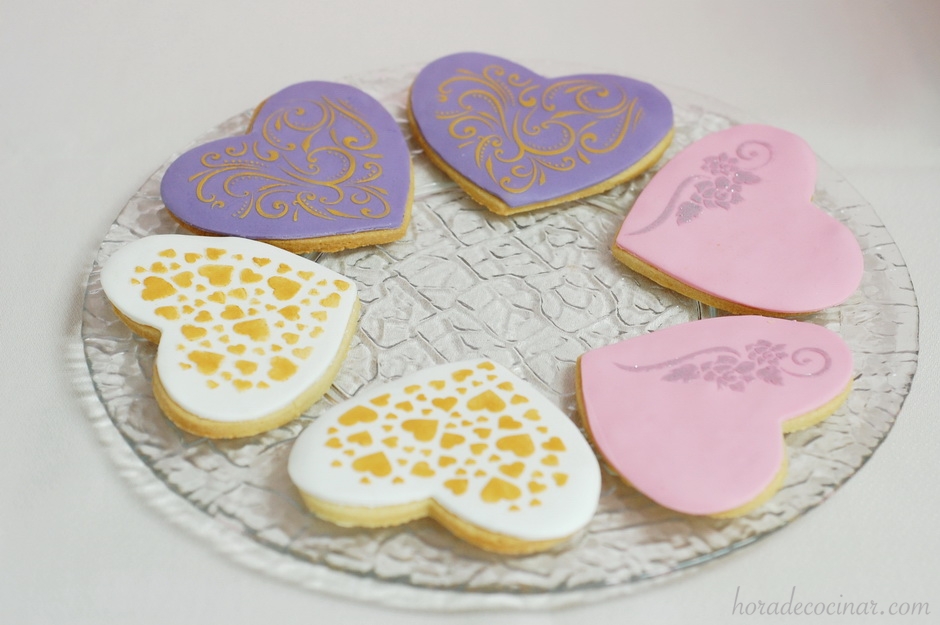 Galletas día de los Enamorados (Técnica Estarcido)