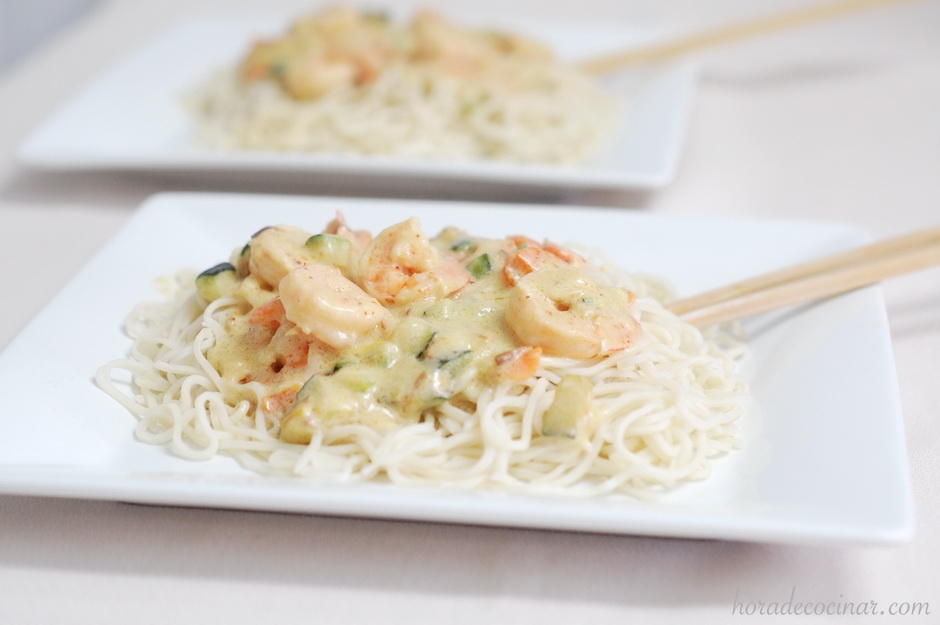 Noodles Thai (Fideos de arroz) con leche de coco