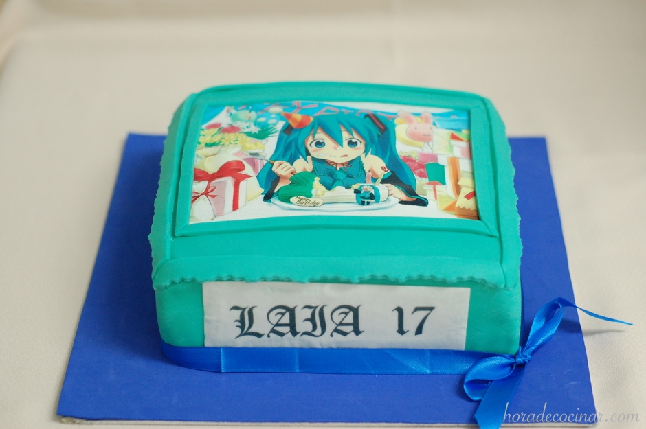 Tarta fondant Manga Hatsune Miku