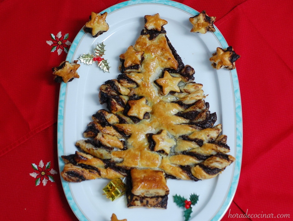 Árbol de Navidad de hojaldre y chocolate