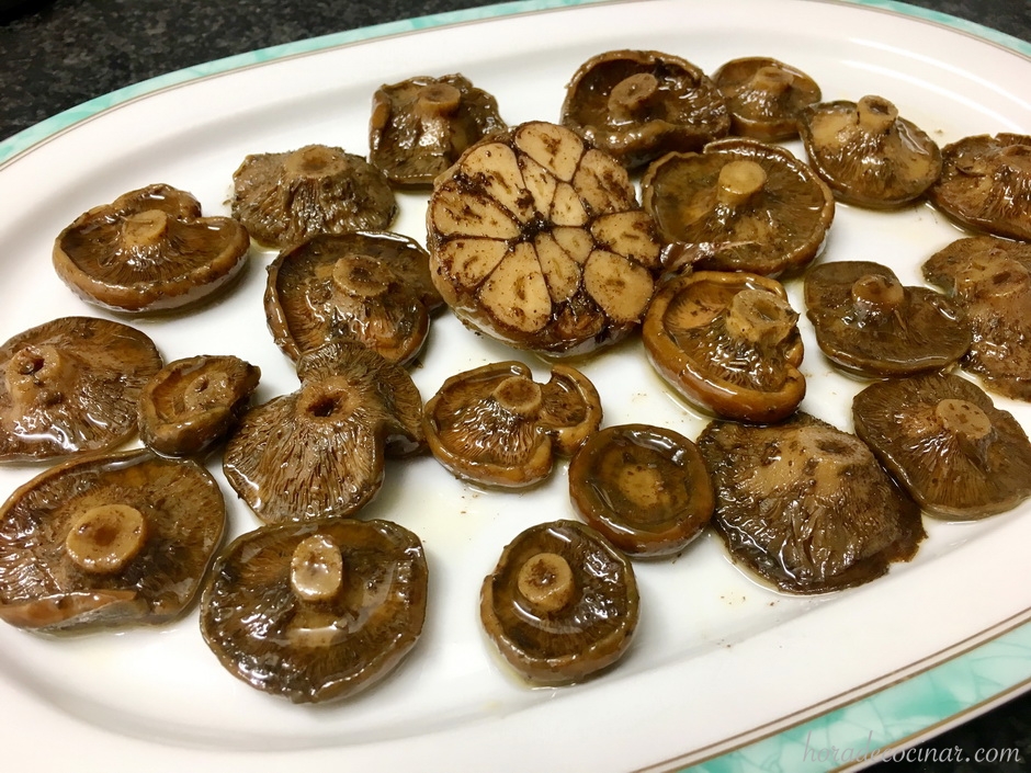 Rovellons o níscalos en escabeche