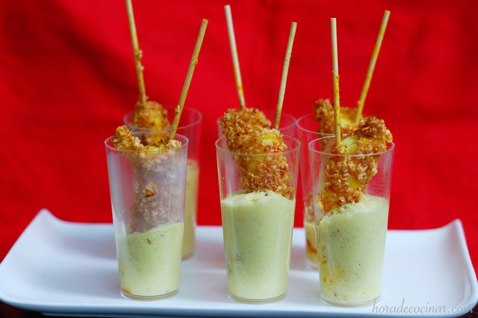 Pinchos de gamba con espuma de mostaza