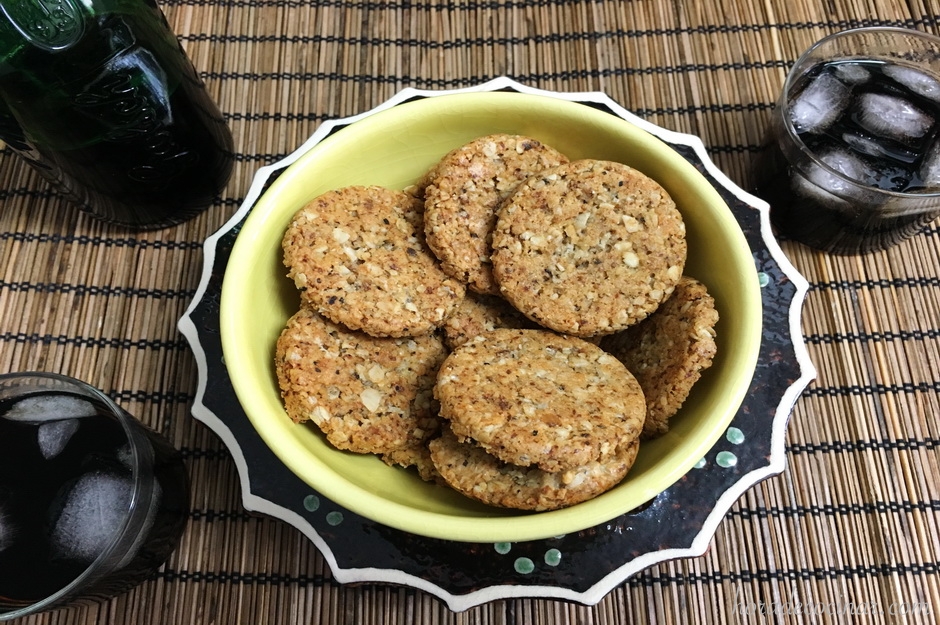 Galletas de avena, nueces y parmesano