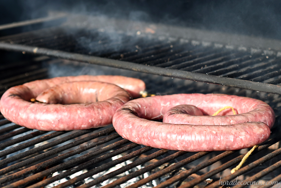 Longaniza fresca de Graus a la brasa