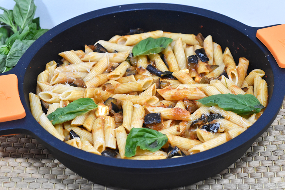 Macarrones o pasta a la Norma (alla Norma)